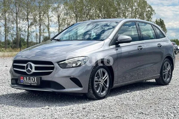 Mercedes Benz B 180 — polovni automobil