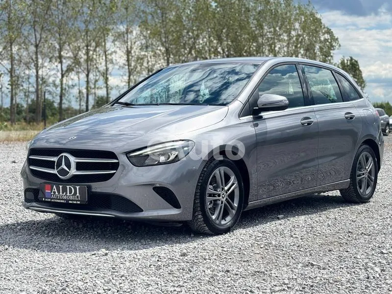 Mercedes Benz B 180 — polovni automobil