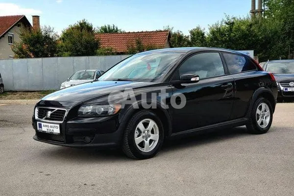 Volvo C30 — polovni automobil