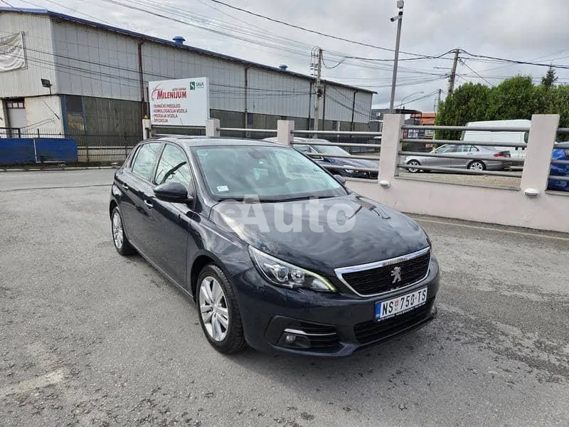 Peugeot 308 — polovni automobil