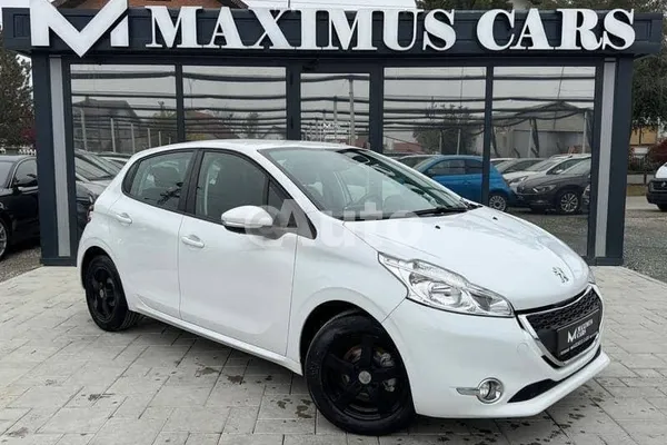 Peugeot 208 — polovni automobil