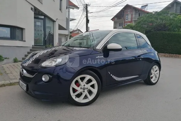 Opel Adam — polovni automobil, oglas