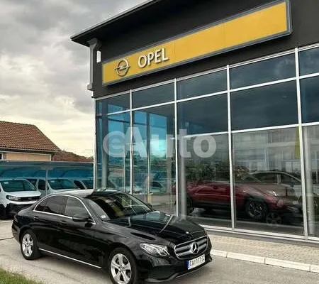 Mercedes Benz E 220 — polovni automobil