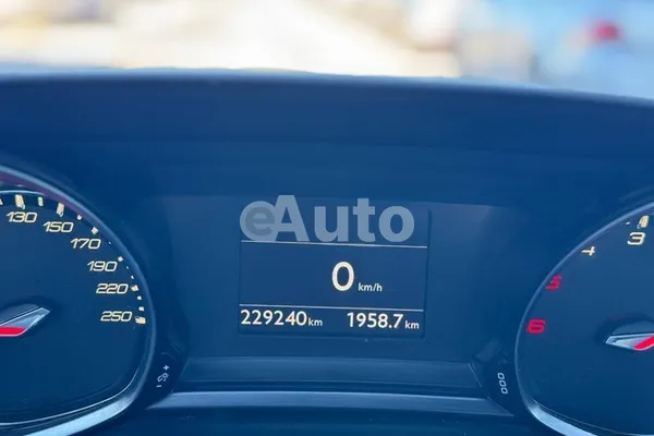 Peugeot 108 — polovni automobil