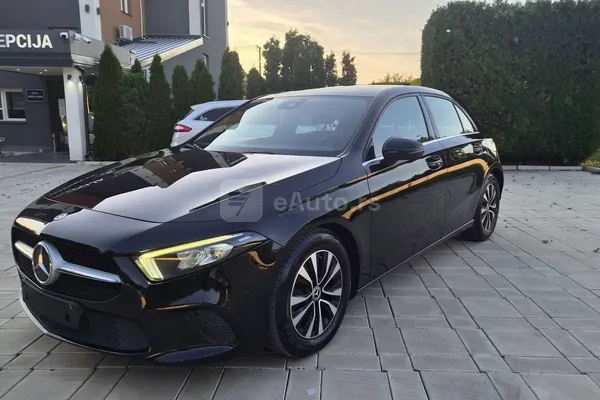 Mercedes Benz A 180 — polovni automobil