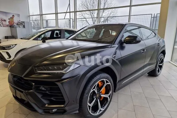 Lamborghini Urus — polovni automobil