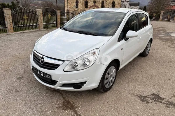 Opel Corsa D — polovni automobil