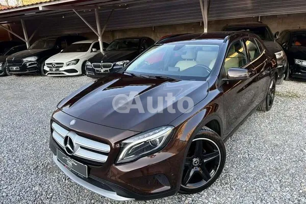 Mercedes Benz GLA 200 — polovni automobil