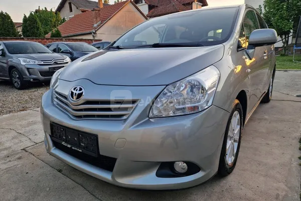Toyota Verso — polovni automobil