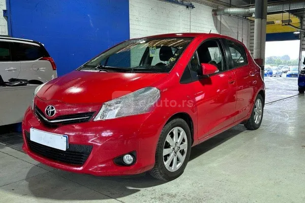 Toyota Yaris — polovni automobil