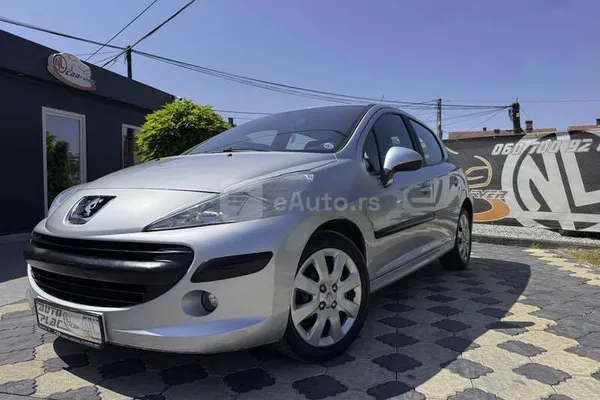 Peugeot 207 — polovni automobil