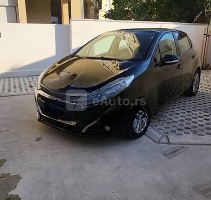 Peugeot 208 — polovni automobil