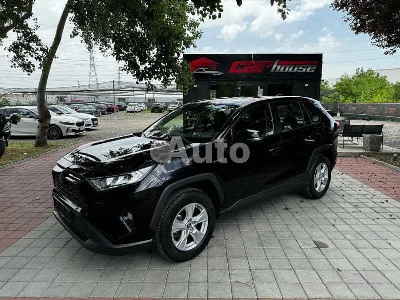 Toyota RAV 4 — polovni automobil