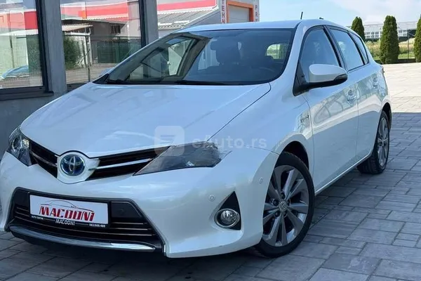 Toyota Auris — polovni automobil