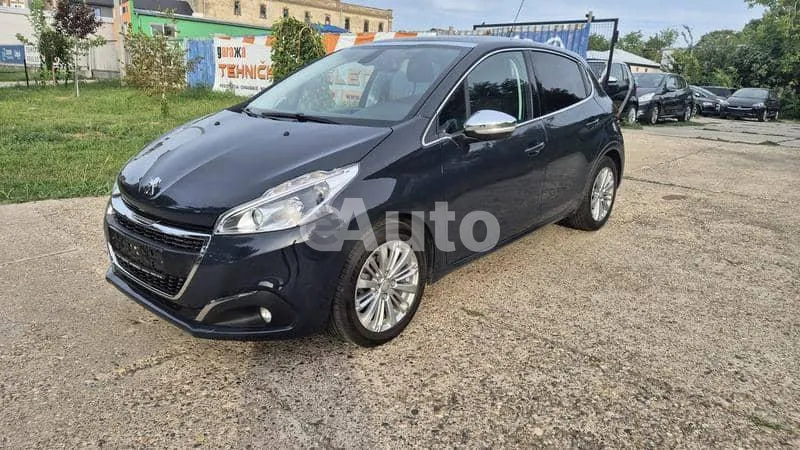 Peugeot 208 — polovni automobil