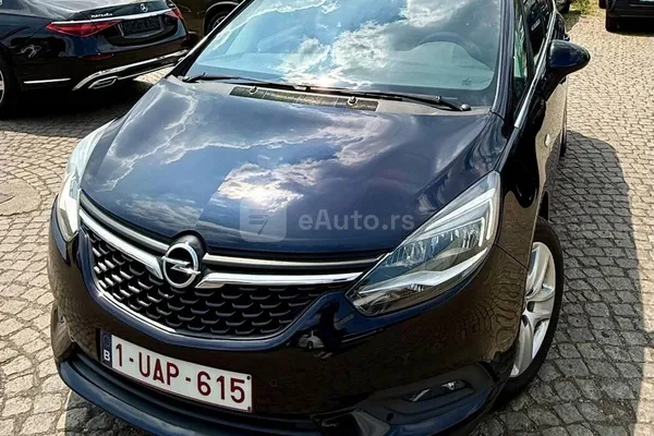 Opel Zafira — polovni automobil