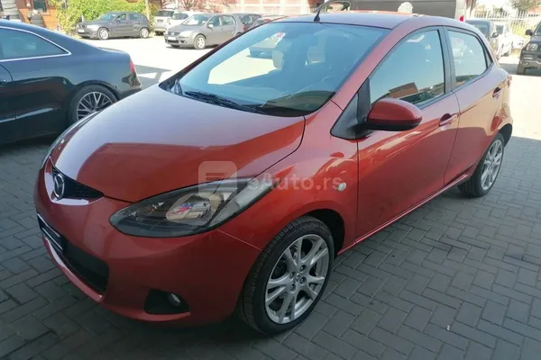 Mazda 2 — polovni automobil