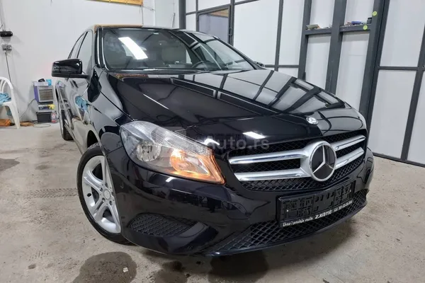 Mercedes Benz A 180 — polovni automobil