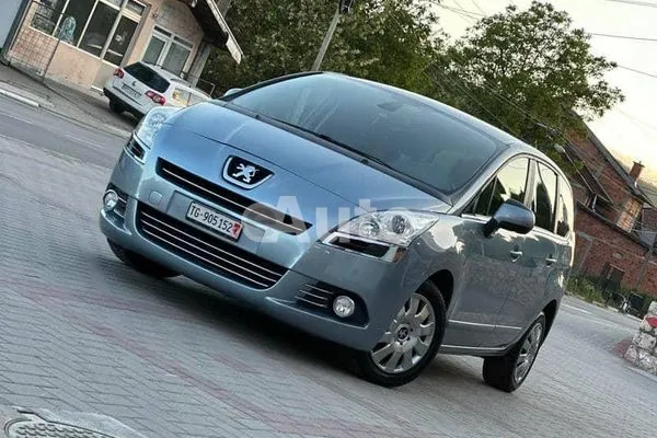 Peugeot 5008 — polovni automobil