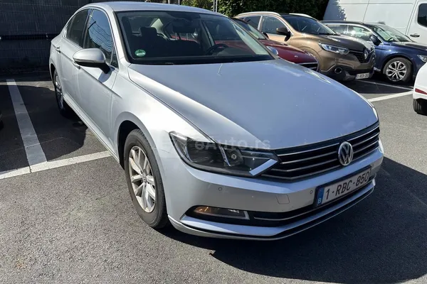 Volkswagen Passat B8 — polovni automobil