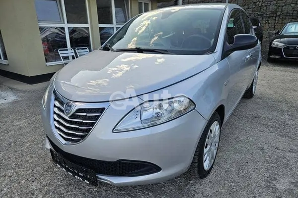 Lancia Ypsilon — polovni automobil