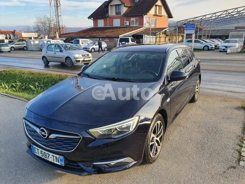 Opel Insignia — polovni automobil