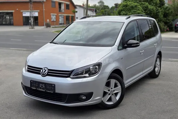 Volkswagen Touran — polovni automobil
