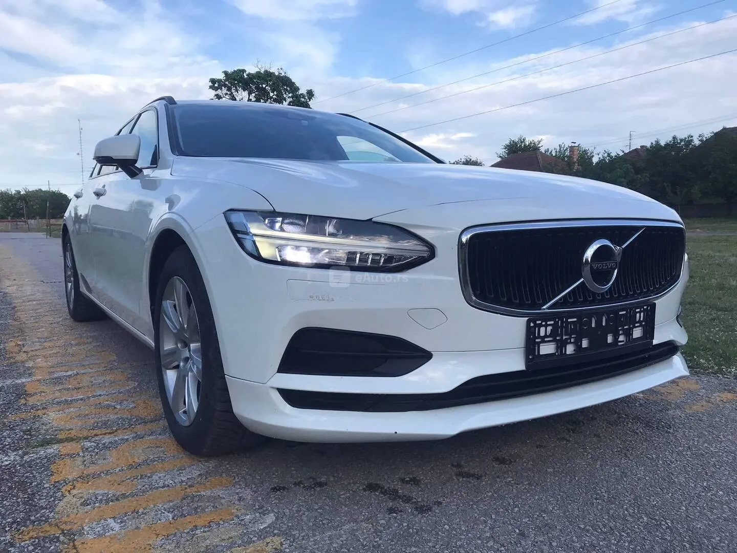 Volvo V90 — polovni automobil