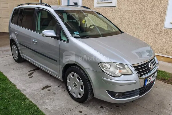 Volkswagen Touran — polovni automobil