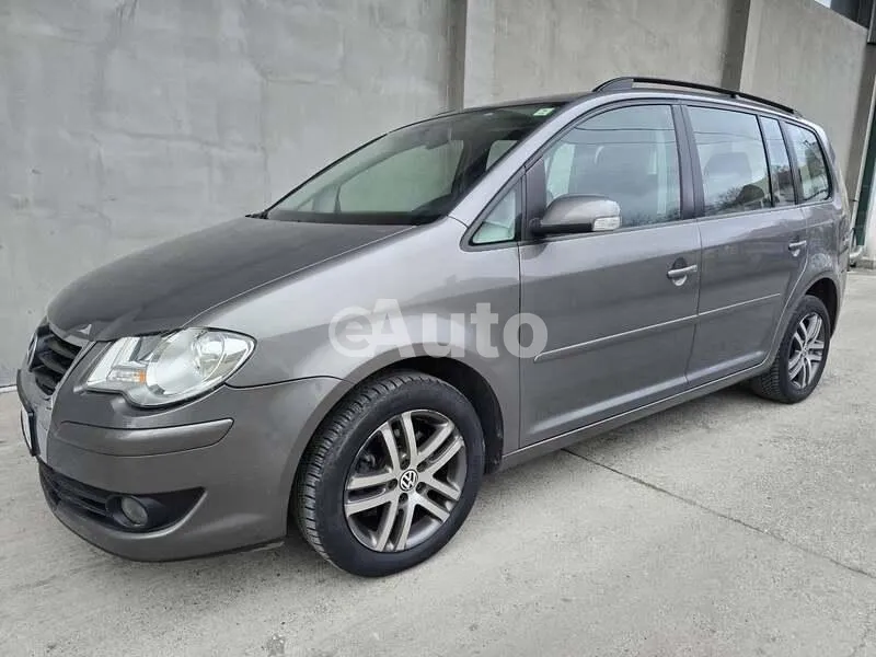 Volkswagen Touran — polovni automobil