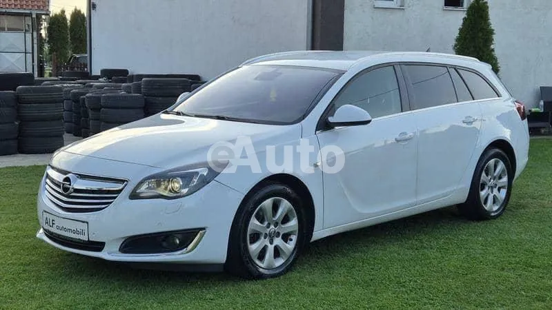 Opel Insignia — polovni automobil