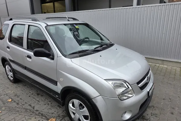 Suzuki Ignis — polovni automobil