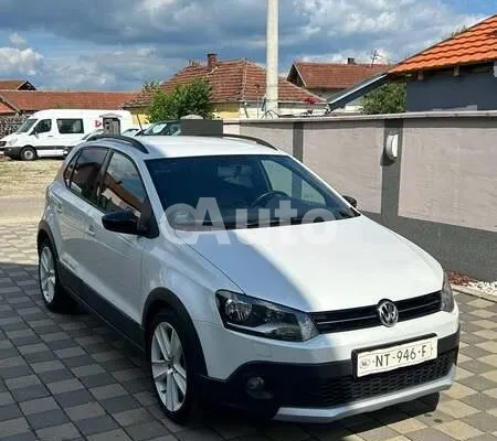 Volkswagen Cross Polo — polovni automobil