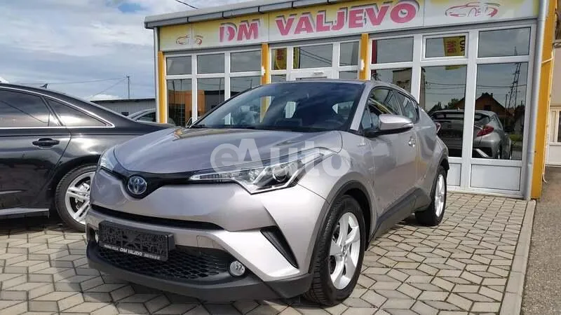Toyota C-HR — polovni automobil
