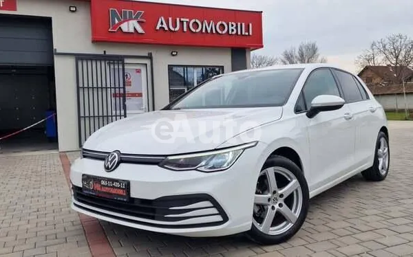 Volkswagen Golf 8 — polovni automobil