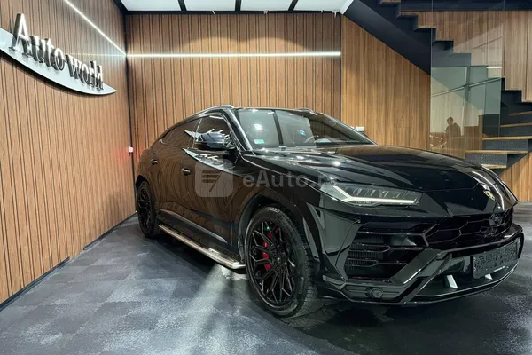 Lamborghini Urus — polovni automobil