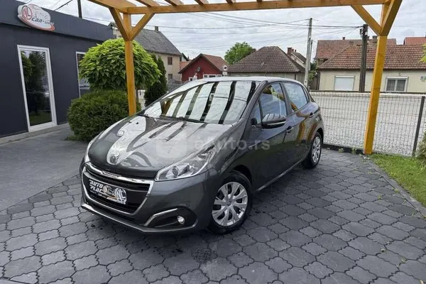 Peugeot 208 — polovni automobil