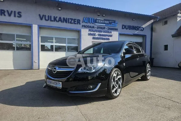 Opel Insignia — polovni automobil