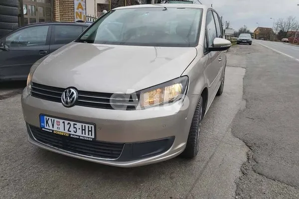 Volkswagen Touran — polovni automobil