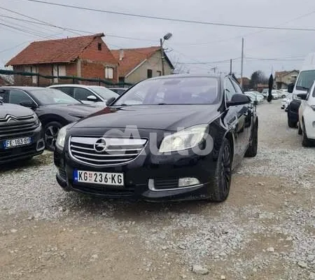 Opel Insignia — polovni automobil