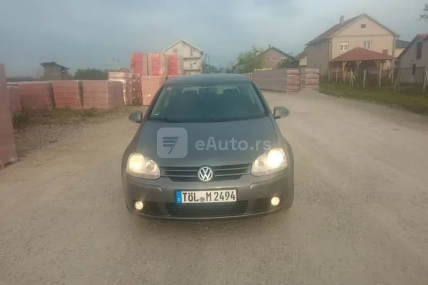 Volkswagen Golf 5 — polovni automobil
