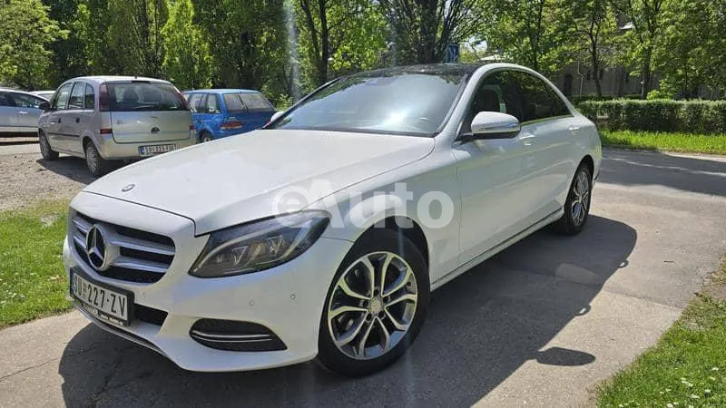 Mercedes Benz C 220 — polovni automobil