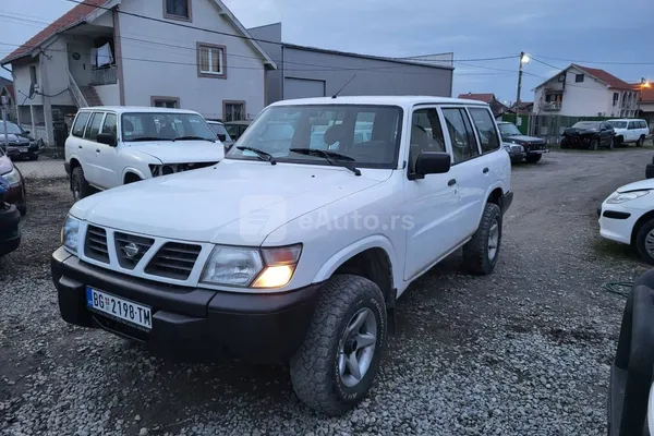 Nissan Patrol — polovni automobil