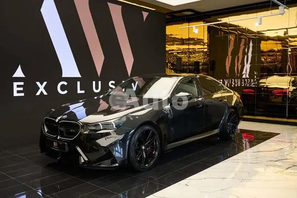BMW M5 — polovni automobil