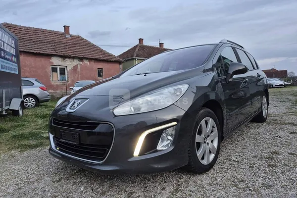 Peugeot 308 — polovni automobil