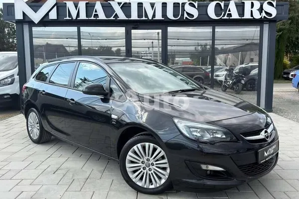 Opel Astra J — polovni automobil