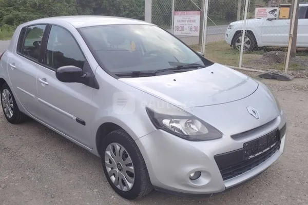 Renault Clio — polovni automobil