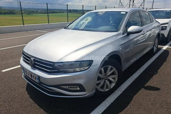 Volkswagen Passat B8 — polovni automobil