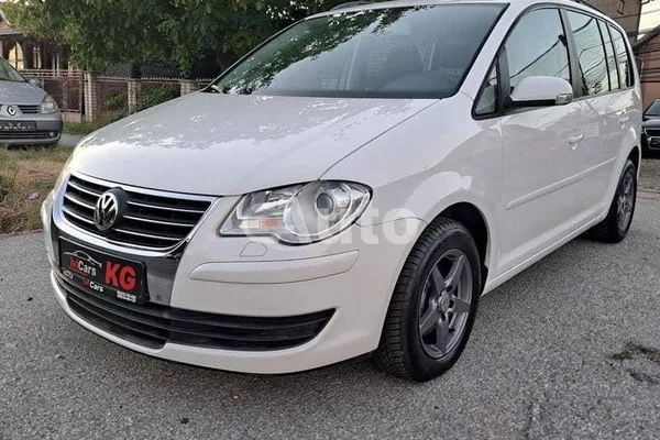 Volkswagen Touran — polovni automobil