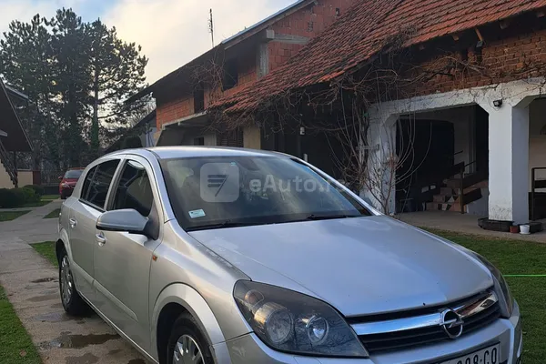 Opel Astra H — polovni automobil